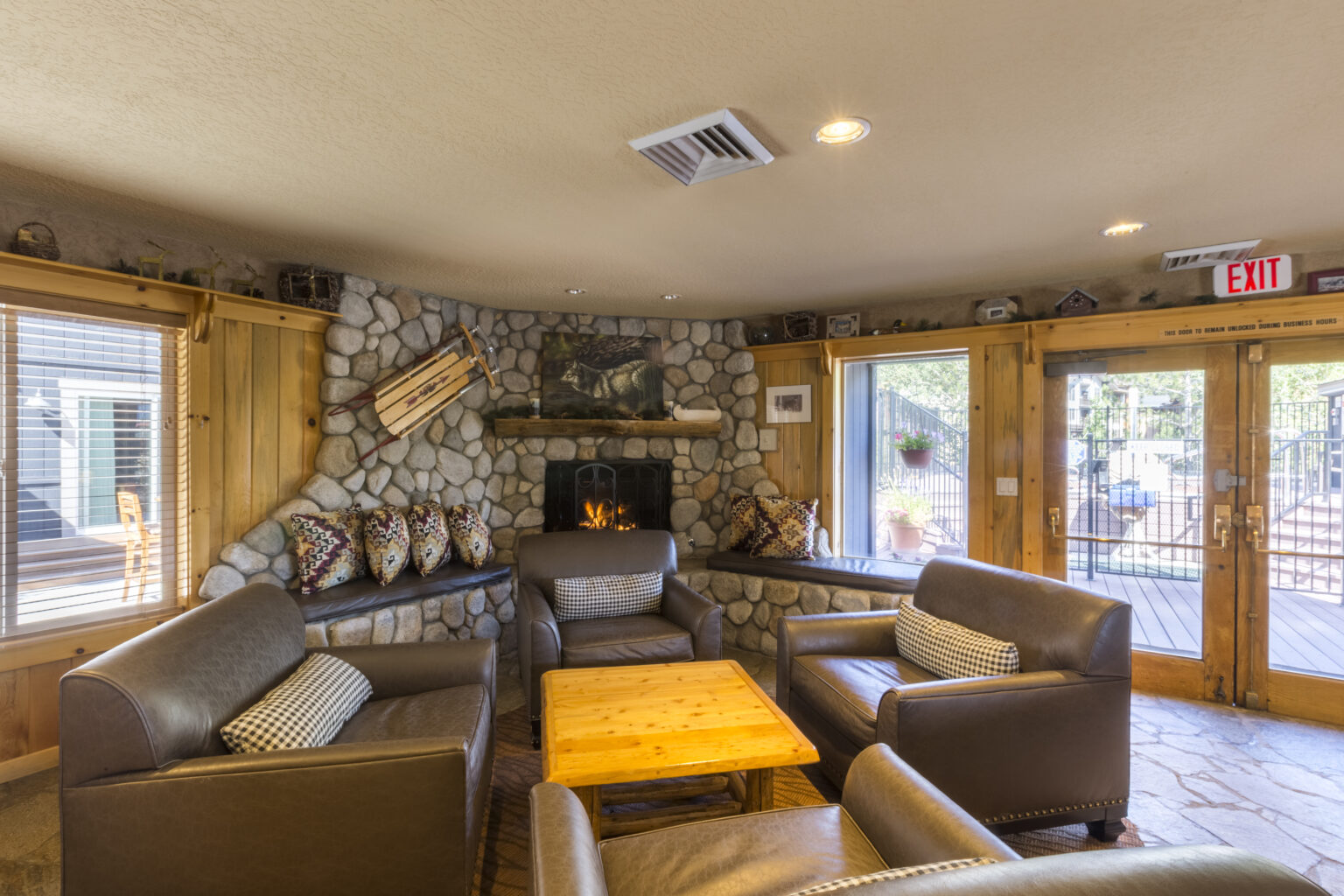 Red Wolf Lodge at Olympic Valley Luxury Accommodations